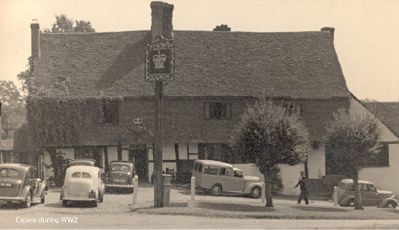 The Crown in WW2